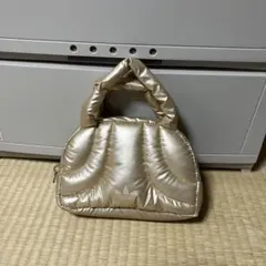 adidas ゴールド パフデザイン ハンドバッグ