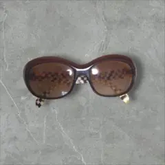 miu miu　ミュウミュウ サングラス 　オーバーサイズ ブロック柄