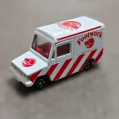 【トミカ/TOMICA】No.27 いすゞ ハイパックバン フットワーク 配送車