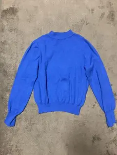 青色 長袖ニットセーター