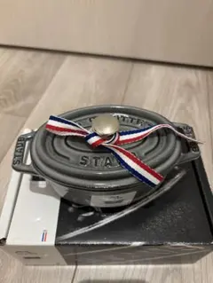STAUB ココット スノーフレーク 鍋 16cm - メルカリ
