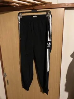 アディダスオリジナルス パンツ
