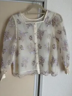 natural couture 花柄刺繍 シアーブラウス 長袖 フリーサイズのサムネイル
