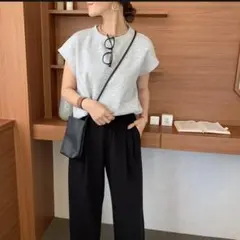 blate着心地抜群とろみフレンチスリーブTシャツ グレー