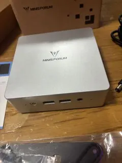 MINISFORUM UN100L ミニPC 本体のサムネイル