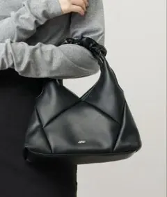 Chicoショルダーバックのサムネイル