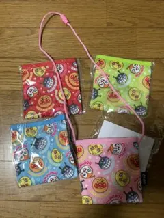 アンパンマン　ミニポシェット　4つセット