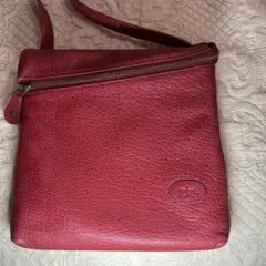 《イビサ》　レザーショルダーバッグ (赤) スモールサイズ