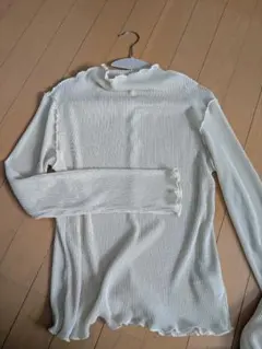 フリルタートルネックTシャツ M ホワイト