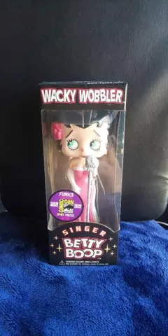 超激レアコミコン240体限定シンガーベティボビングヘッド