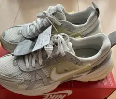 NIKE ナイキ　V2K RUN 23.0 新品未使用