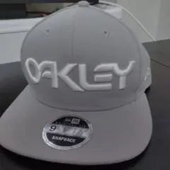 OAKLEY グレー スナップバックキャップ 9FIFTY
