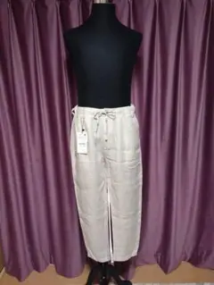ZARAの麻パンツ