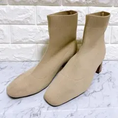良品 minia ニット ブーツ ベージュ ニット ソックスブーツのサムネイル