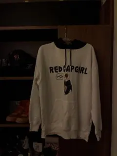 RED CAP GIRL フード付きスウェットシャツ