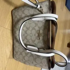 今だけ値下げCoach ショルダーバッグ ベージュ値下げしました