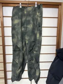 Soerte タイダイ柄 カーゴパンツのサムネイル