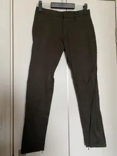 未使用⭐︎ユニクロ +J スリムフィット オリーブ色パンツ 58