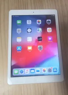 iPad Air第1世代　セルラーモデル　au