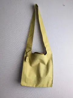 REN ショルダーバッグ レジフクロ イエロー 豚革のサムネイル