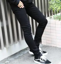 G.O.C　メンズ　ストレッチスキニーパンツ　韓国　ブラック