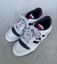 adidas アディダス 23.5cm ホワイト スニーカー レディース