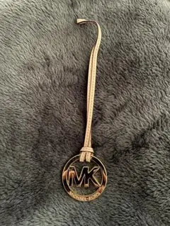 Michael Kors ロゴチャームのサムネイル
