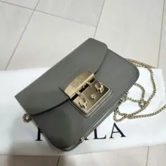 FURLA ショルダーバッグ グレー チェーンのサムネイル