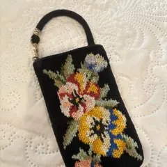 FELIER 花柄刺繍ポーチ 持ち手付き