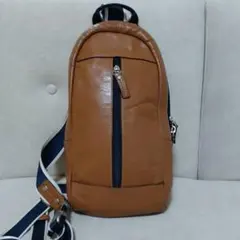 COACH　ブラウンレザー ボディバッグ