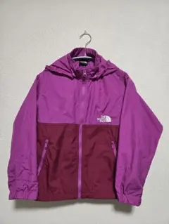 春にちょうどいいノースフェイスコンパクトジャケット130ディープマルベリー子供