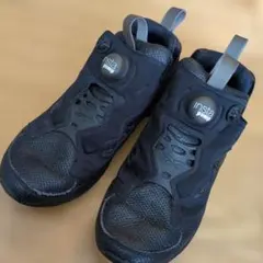 Reebok！リーボックポンプフューリーロードトリプルブラックレザーのサムネイル