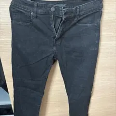 UNIQLO JEANS スキニーフィット テーパード ブラック 30インチ