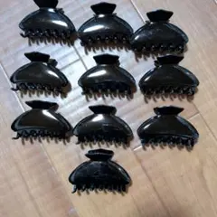 黒のヘアクリップ 10個セット