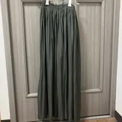 プリーツスカート