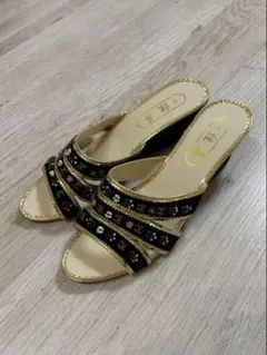 ビーズ装飾　ウェッジソールサンダル Mサイズ　チャイナ風