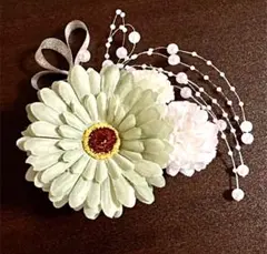 浴衣♥︎薄緑ガーベラ♡パールチェーンシャワー♥︎結婚式♡成人式♡和装洋装も♪