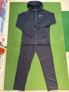 NIKE DRI-FITセットアップ ブラック　上Ｍ,下S
