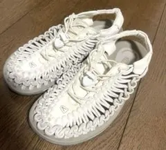 KEEN UNEEK キーン ユニーク サンダル ホワイト25.5 レディースのサムネイル