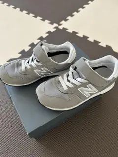 美品！大SALE★ new balance★の定番オシャレ度アップスニーカー