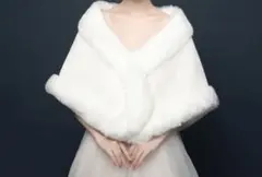 ホワイトファーショール