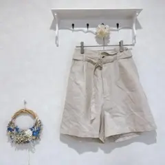 コルザ　ショートパンツ　ベルト　裏地付き　ライトベージュ　綿　麻　レーヨン　Mのサムネイル