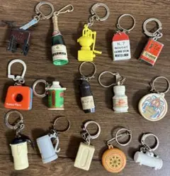 592ヴィンテージ フランス フレンチ キーホルダー120個 933【15個】ヴィンテージ フランス フレンチ キーホルダー - メルカリ