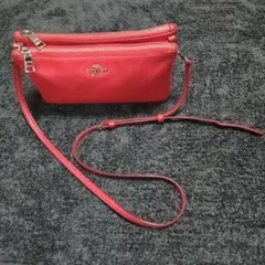 【週末限定特価！】COACH ショルダーバッグ レッド
