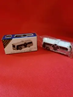トミカ ミッキーマウスデザイン バス