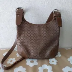 コーチショルダーバッグ