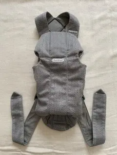 【ベビービョルン】BABYBJORN ベビーキャリアミニメッシュ 抱っこ紐グレー