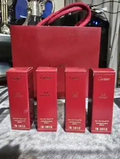 Cartier Eau de Toilette 4本セット × 2mlのサムネイル