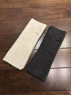 ユニクロ スフレヤーンニットアームウォーマー オフホワイト ダークグレー