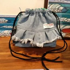 ハンドメイド　デニムリメイク　フリル巾着バッグ